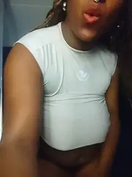 EvonyFoxxx's cam snapshot