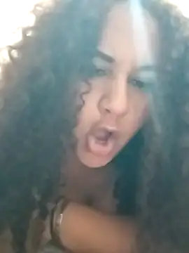 MEYBELLATINA's cam snapshot