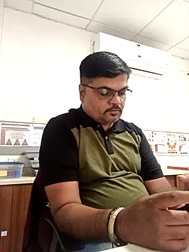 Desi_Lodo_Gujju_Boy live sex cam