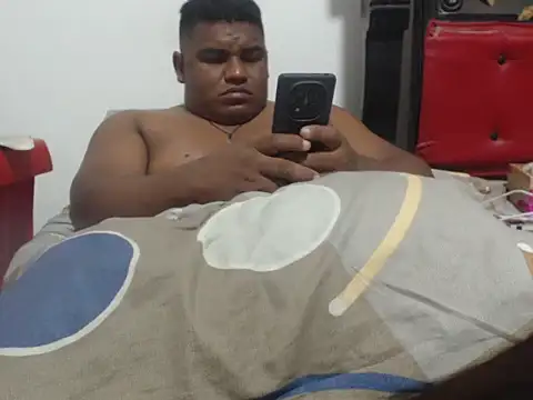 PONSE_LATINO live sex cam