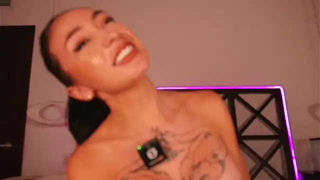 LunaMystyque's cam snapshot