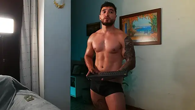 AndrewMartinez live sex cam