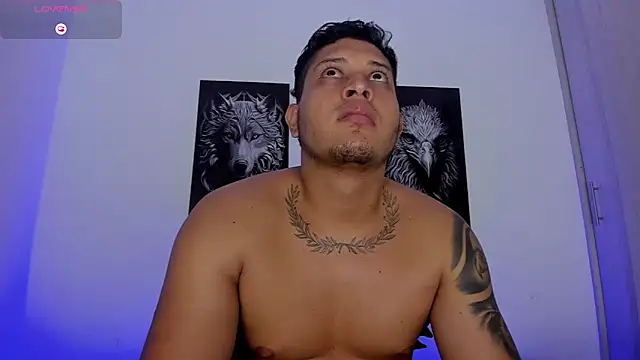 JohanSmith live sex cam