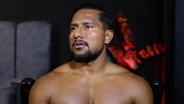 CallumMuscle live sex cam