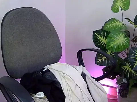 Dua-Mini's cam snapshot