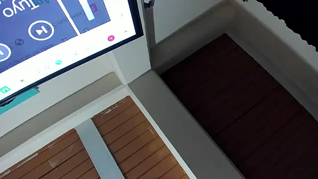 sally10_35's cam snapshot