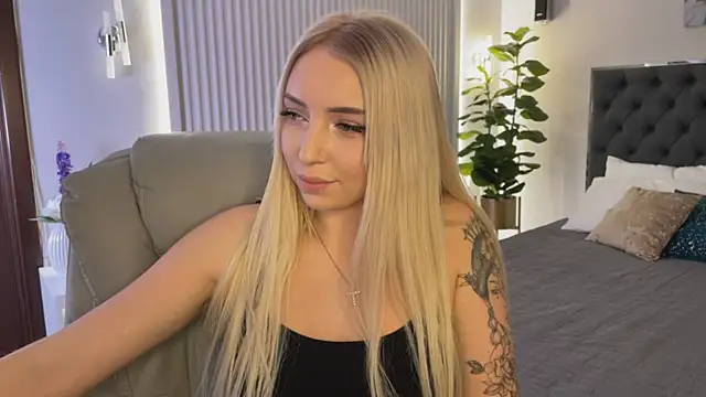 OhMyEmma's cam snapshot