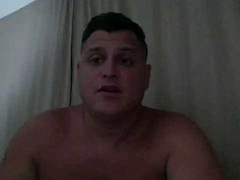 zeusmasterhorny live sex cam