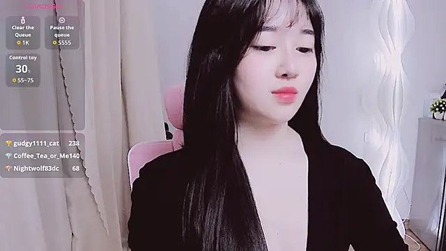 Miu-999 live sex cam