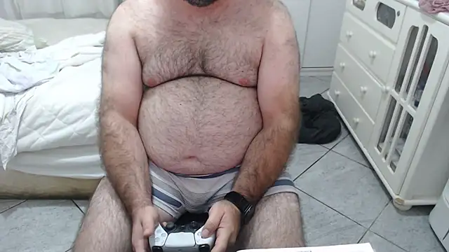 MysterBearMG live sex cam