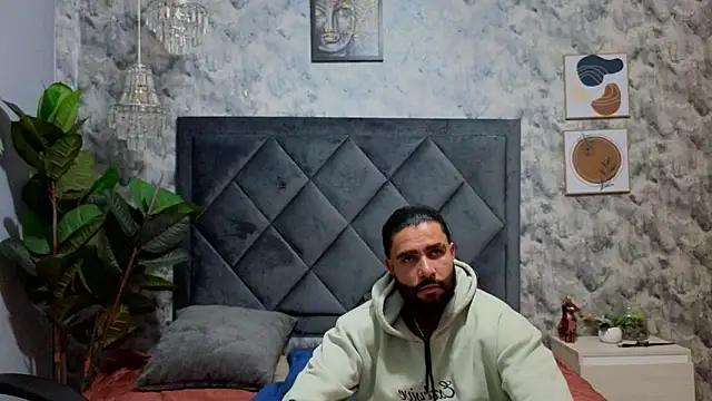 Apolo_rousse1's cam snapshot