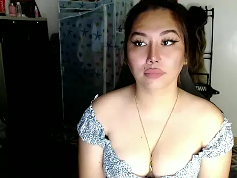 urqueendominant live sex cam