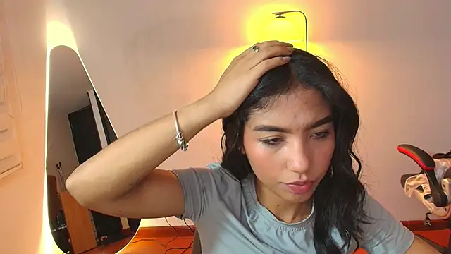 samy_jonnes_'s cam snapshot