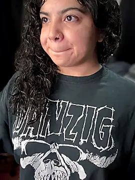 kimmiakiss22's cam snapshot