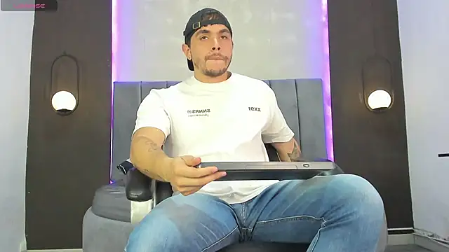 Liam_walk_ live sex cam