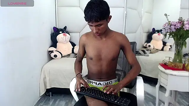 Mick_storm live sex cam