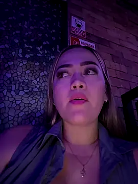 Danielavegax live sex cam