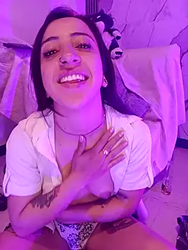 AbbyLewiis live sex cam