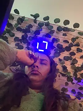 Cafeziitha02's cam snapshot