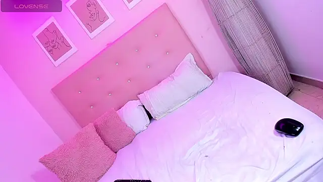 ANNIE_DOLCE_ live sex cam