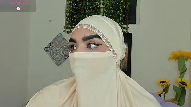 Maissa_Alabi's cam snapshot