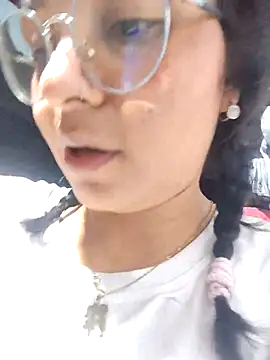 Lily-o's cam snapshot