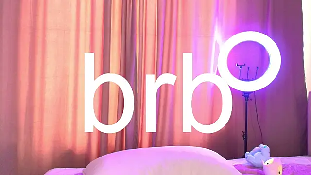 lihnpham's cam snapshot