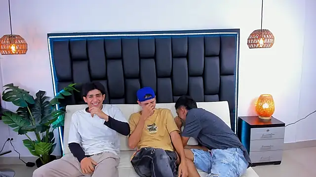 Crazy_nigth01's cam snapshot