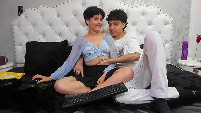 yui_and_rin's cam snapshot