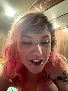 needlefaceUwU's cam snapshot