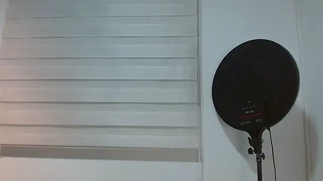 Amatistaa_1's cam snapshot