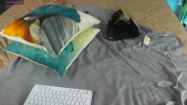 boob-lick live sex cam