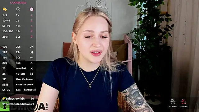 Carol__Cox's cam snapshot