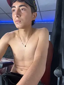 MathieuAGT live sex cam