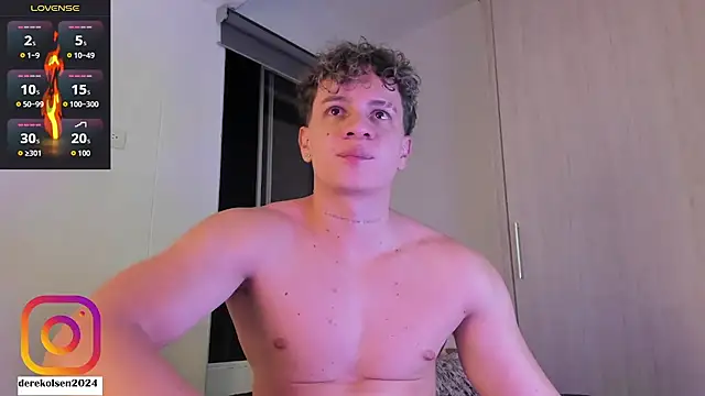 DerekOlsen live sex cam