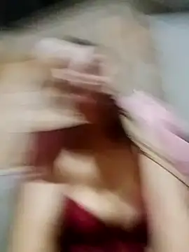 TRIEUTRIEU20's cam snapshot