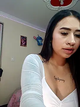 Loolaa_lovee3's cam snapshot