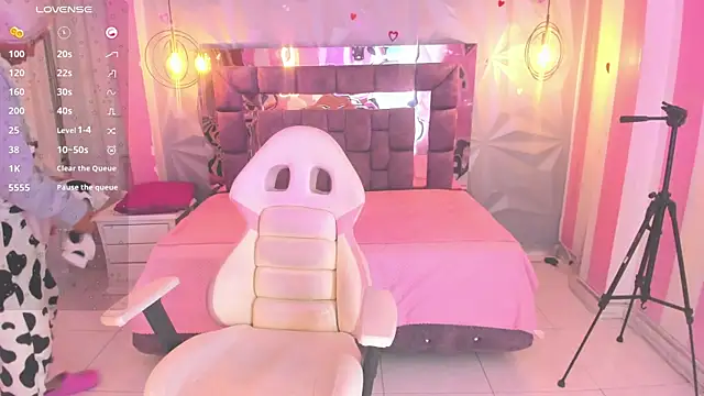 Saloome_collins's cam snapshot