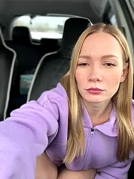 LavenderHot's cam snapshot