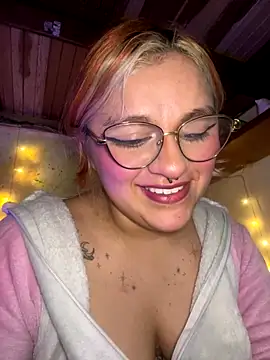 Sophia_Weest99's cam snapshot