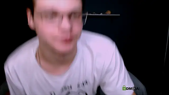 lucas_long_'s cam snapshot