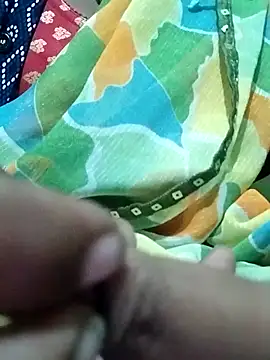 Hott_minesh's cam snapshot