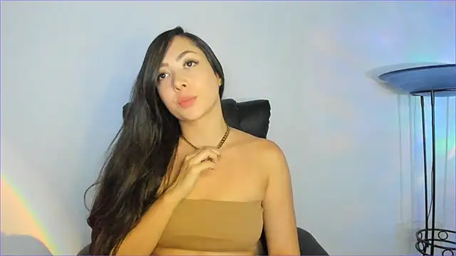 Mila__Paramo's cam snapshot