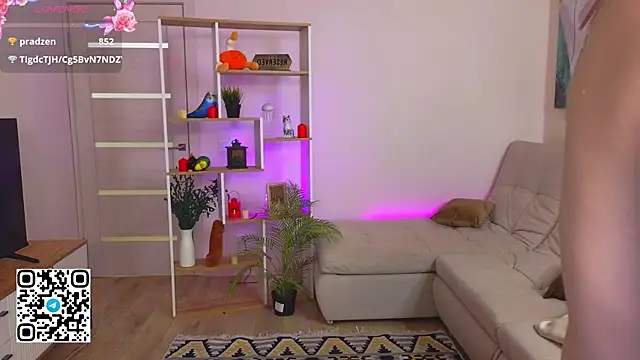 oliviabr0wn0 live sex cam