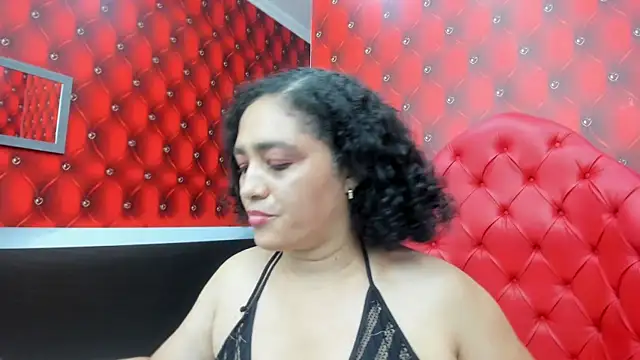 Bianca_Millf's cam snapshot