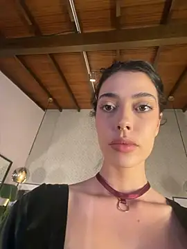 ElleDiane live sex cam