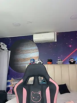 Nella_Dolls live sex cam