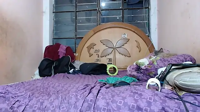 nakedlima live sex cam