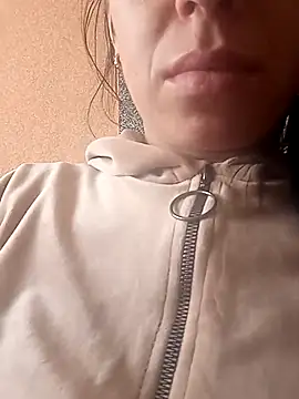 Alinasis23's cam snapshot