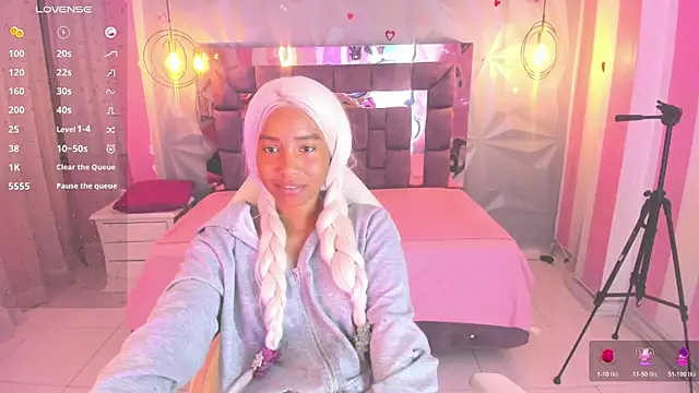 Saloome_collins's cam snapshot